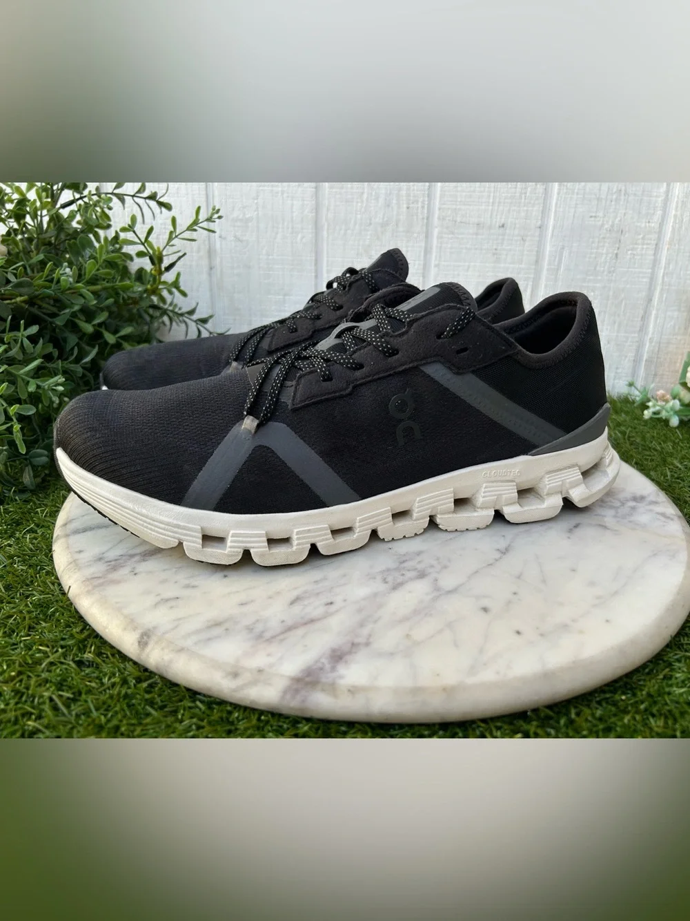 On Running men Cloud  Black | Asphalt Cloud X4 AD Sneakers  size 10 gently used